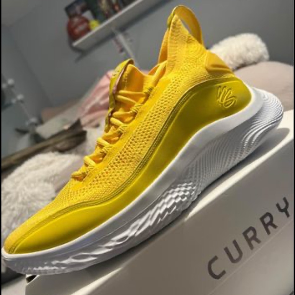 Curry Flow 8 Basketball Sneakers
